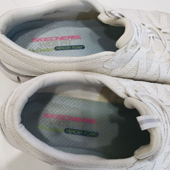 Skechers Wide Fit Memory Foam Woman's Slip on Walking Shoes, Size 10 - Picture 2 of 9